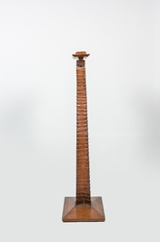 Pied de lampe en bois sculpt&eacute; en faux-bambou, 1&egrave;re moiti&eacute; du 20&egrave;me