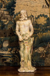 Saint S&eacute;bastien en pierre calcaire sculpt&eacute;e et polychrom&eacute;e, 17&egrave;me