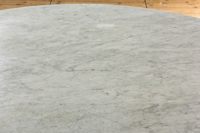 Une table tripod de style Louis Philippe &agrave; plateau en marbre blanc, France, 19&egrave;me