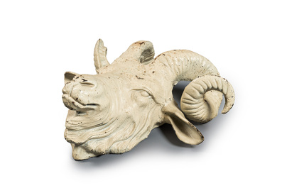 A patinated cast iron head of a ram, 19/20th C.