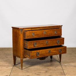 A Neoclassical mahogany chest of drawers, ca. 1900