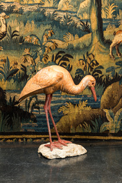 Ibis en pl&acirc;tre polychrome sur socle en pierre, 20&egrave;me