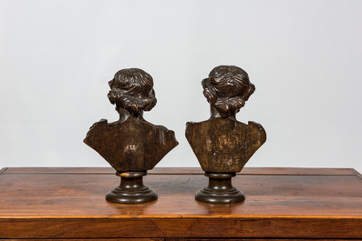 A pair of Flemish wooden busts of evangelists on a base, 17th C.