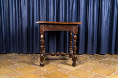 An oak wooden side table with a drawer, 18th C.