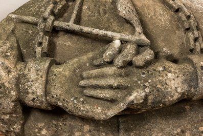 Een marmeren grafornament met voorstelling van de eeuwige verbintenis, 19e eeuw