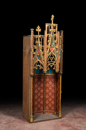 Un baldaquin de style n&eacute;o-gothique en bois polychrome et dor&eacute;, France, 19&egrave;me