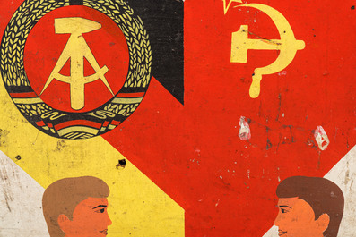 Panneau de propagande communiste pour l'amiti&eacute; entre la RDA et l'USSR, 3&egrave;me quart du 20&egrave;me