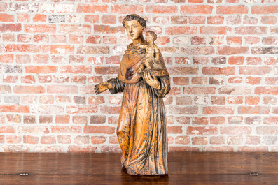 Saint Antoine en bois sculpt&eacute; et polychrom&eacute; tenant l'enfant J&eacute;sus, 17&egrave;me