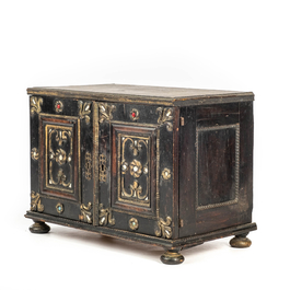 An ebonised and inlaid wooden cabinet, 19th C.