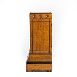 A pair of English wooden 'Arts and crafts' stands, 2nd half 19th C.