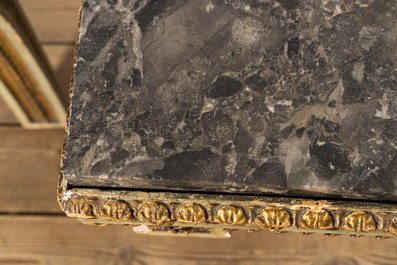 Paire de consoles en bois dor&eacute; et patin&eacute; avec le dessus en marbre, France, 19&egrave;me