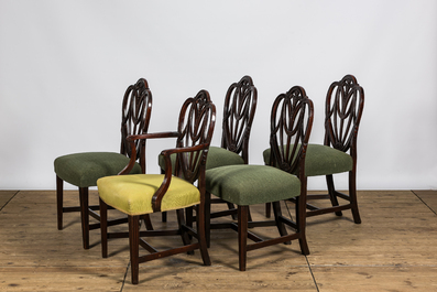 Five English 'Prince of Wales feathers' dining chairs in the style of George Hepplewhite, 19th C.