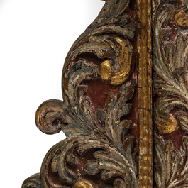 Huisaltaar in polychroom en verguld hout met de Heilige Familie, Itali&euml; of Spanje, 17e eeuw