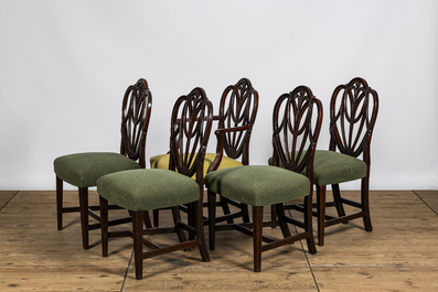 Five English 'Prince of Wales feathers' dining chairs in the style of George Hepplewhite, 19th C.