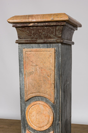 A neoclassical marble stand, 20th C.