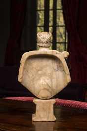Een albasten buste naar antiek voorbeeld, 18/19e eeuw
