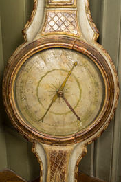 Een Franse polychrome houten barometer, ca. 1800