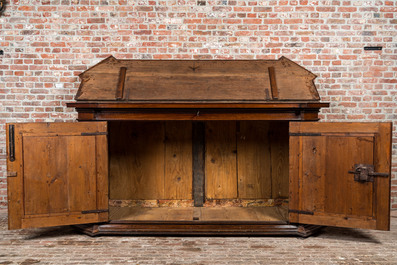 An Italian burl wood veneered walnut cupboard, 17/18th C.