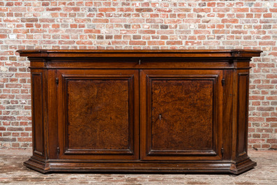 An Italian burl wood veneered walnut cupboard, 17/18th C.