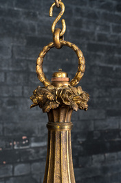 A neoclassical gilt bronze chandelier, 19/20th C.