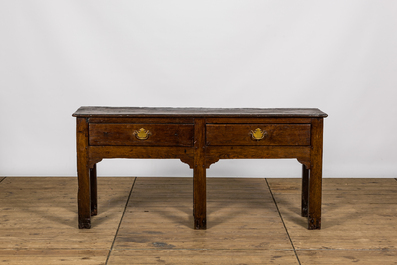 An English oak wooden side table, 18th C.