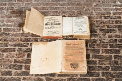 Drie diverse publicaties, Spanje en Duitsland, 18e eeuw