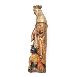 Sainte Elisabeth en bois sculpt&eacute; et polychrom&eacute;, fin du 16&egrave;me