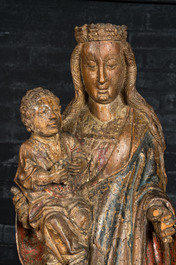 Een polychrome notenhouten Madonna met Kind met druiventros in de hand, vermoedelijk Antwerpen, 16e eeuw