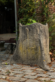 A jardini&egrave;re in the shape of a tree trunk with a small door, mid 20th C.