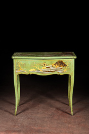 A French chinoiserie coiffeuse or dressing table, 19th C.