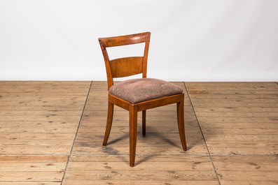 Seven oak wooden dining room chairs, 1st half 20th C.