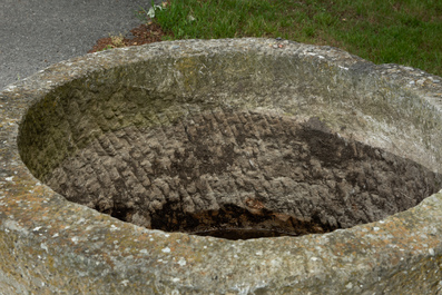 A large carved stone jardini&egrave;re, 19/20th C.