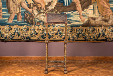 A rare possibly Venetian gilded wooden lectern, a so called: 'Leggio a forbice', 17th C.