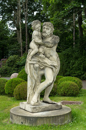 Grand groupe d'ext&eacute;rieur en pierre calcaire sculpt&eacute;e figurant Pan et Eros, 19/20&egrave;me