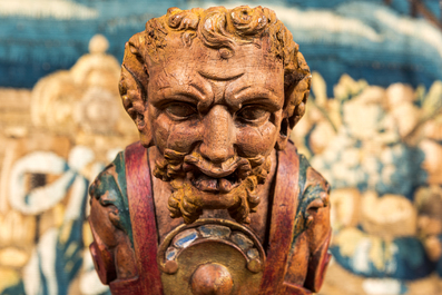 A polychrome wooden support in the shape of a kneeling soldier, 18/19th C.