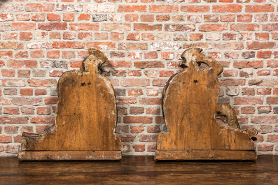 A pair of polychrome wooden sculptures of Roman soldiers, 18th C.