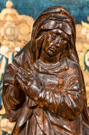 Vierge de Calvaire en noyer sculpt&eacute;, Pays-Bas m&eacute;ridionaux, 16&egrave;me