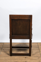 Chaise en ch&ecirc;ne sculpt&eacute; &agrave; d&eacute;cor d'une &Eacute;toile de David, 17&egrave;me