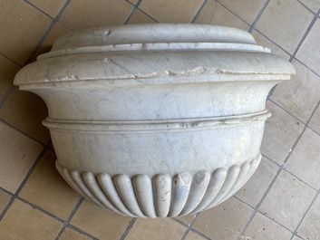A marble wall basin, probably France, 17/18th C.