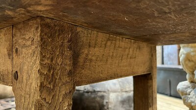 A long low oak wooden table, 17/18th C.