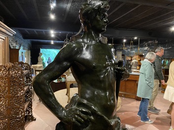 Georges Marie Valentin Bareau (1866-1931): 'Le forgeron', green patinated bronze