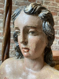 Saint S&eacute;bastien en pierre calcaire sculpt&eacute;e et polychrom&eacute;e, 17&egrave;me