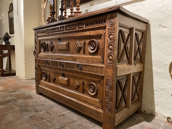 A Spanish walnut chest of drawers, 17th C.