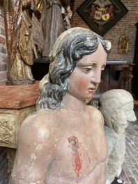 Saint S&eacute;bastien en pierre calcaire sculpt&eacute;e et polychrom&eacute;e, 17&egrave;me
