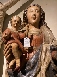 Grande Vierge &agrave; l&rsquo;Enfant en ch&ecirc;ne sculpt&eacute;, polychrom&eacute; et dor&eacute;, Flandres, 2&egrave;me moiti&eacute; du 16&egrave;me