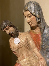 Vierge de Piti&eacute; en noyer polychrom&eacute;, probablement Espagne, d&eacute;but du 15&egrave;me