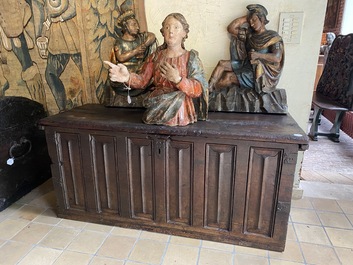 A gothic walnut coffer with linenfold panels, 2nd half 15th C.