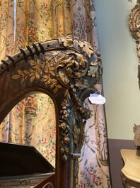 Een deels vergulde houten harp, wellicht Frankrijk, 18/19e eeuw