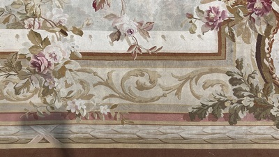 Grand tapis Aubusson &agrave; d&eacute;cor floral et de paysages, France, 19&egrave;me