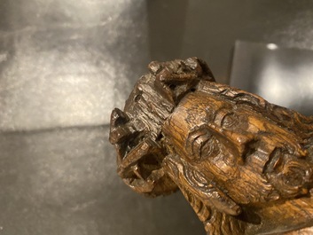 Een eikenhouten sculptuur van Christus op de koude steen, wellicht Vlaanderen, 16e eeuw